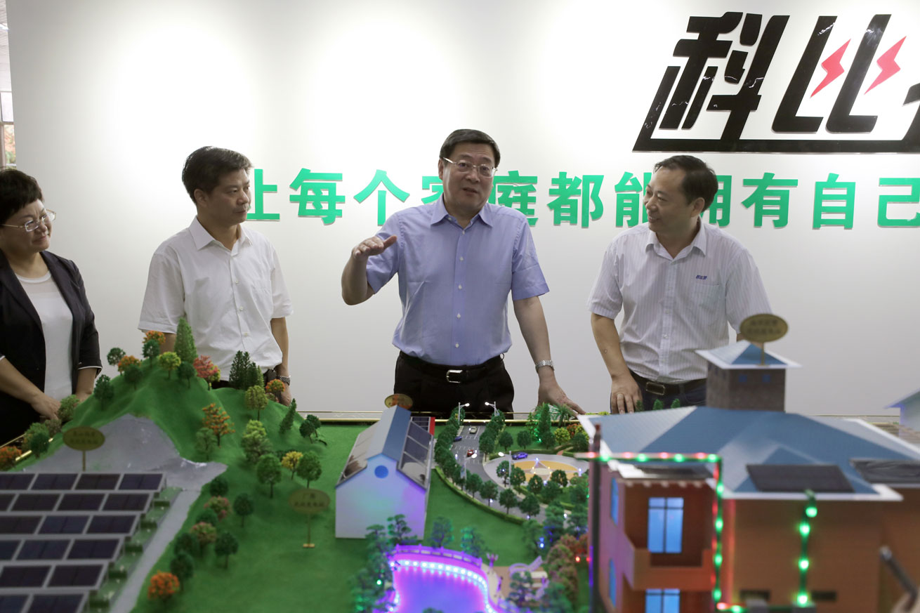 杜书记调研新利在线.jpg